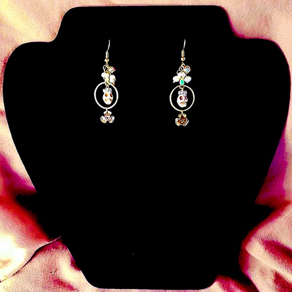 Frock 'n Roll Skull Bling Handcrafted Earrings - Picture 9 of 10